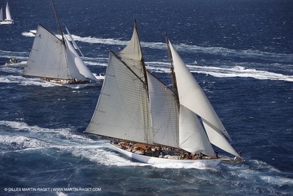 07 10 2006 - Saint Tropez (Fr) - Voiles de Saint Tropez 2006 - Classic Yachts - Moonbeam IV - Altaïr