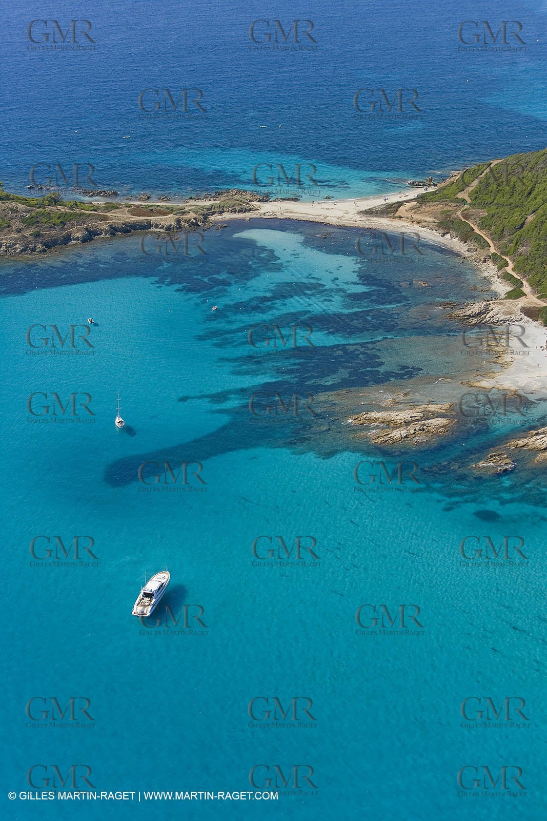 06 09 2007 - Saint Tropez (FRA, 83) - Superyachts - Motoryachts - Mangusta 92 Triple Fun in Saint Tropez - Mooring at Club 55 at Pampelonne Beach