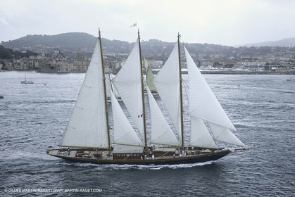 Sailing, Classic yachts (for yacht names check keywords)