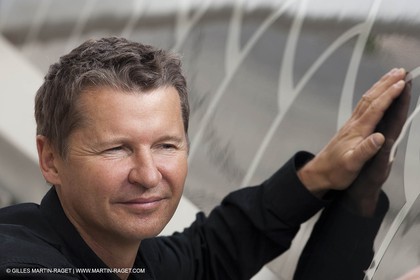 18 04 2012 - La Ciotat (FRA,13) - L'Hydroptère en préparation - Présentation du  nouvel équipage - Alain Thébault