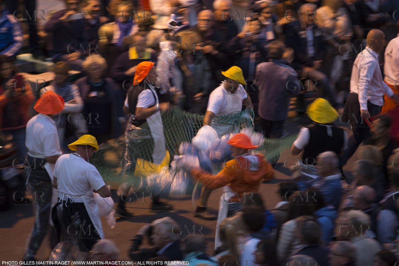 01 10 2025, Saint-Tropez (FRA,83) , Voioes de Saint-Tropez 2015, Day 4, Crew parade