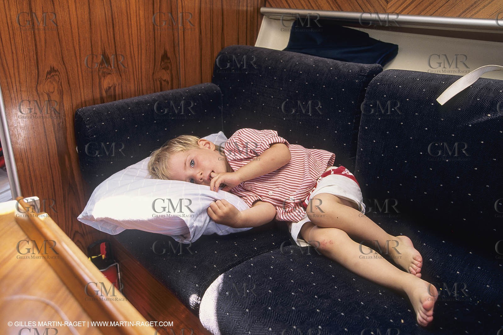 Sailing, cruising, people, children