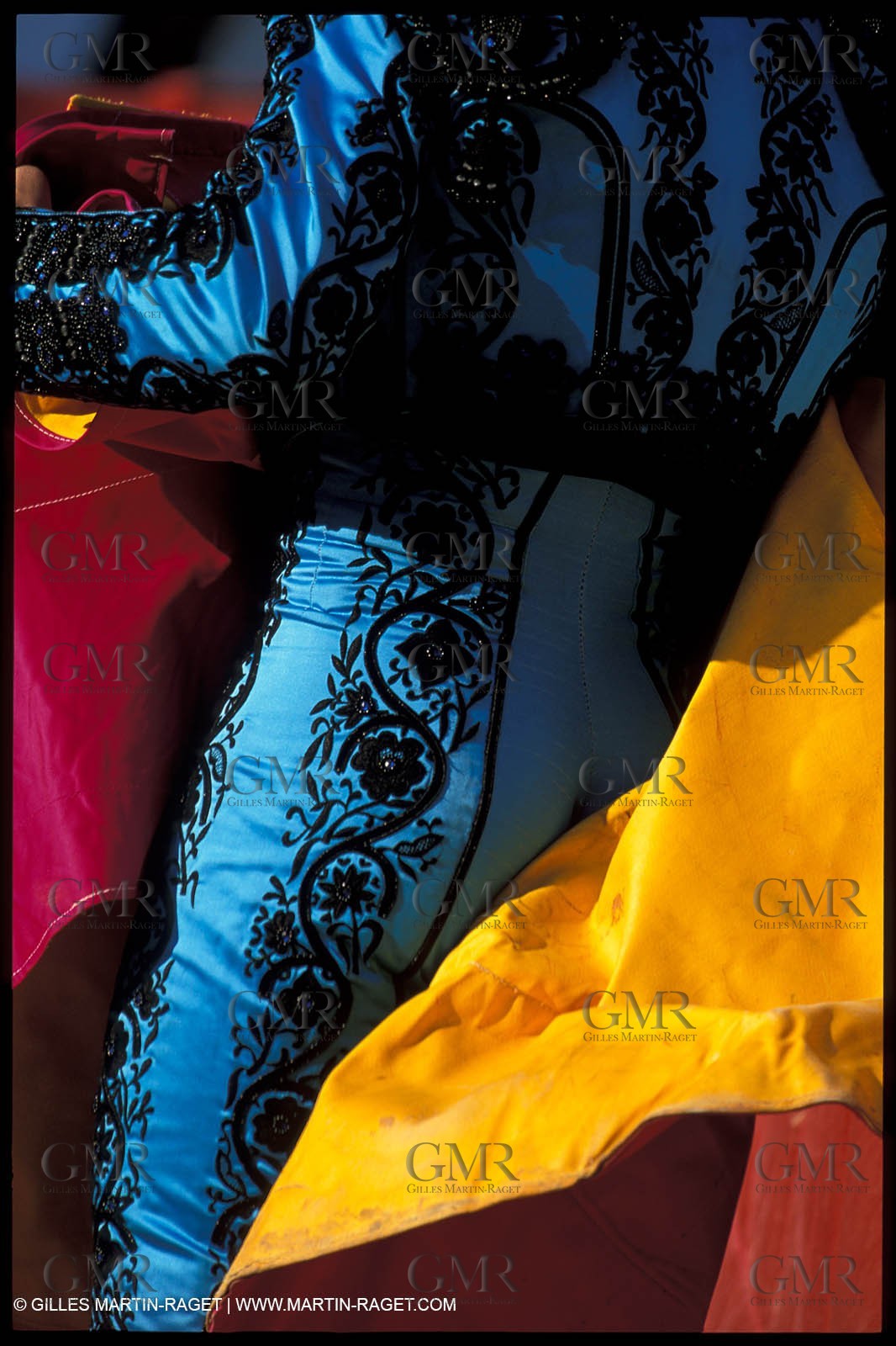 Traje de Luces (costume of light)