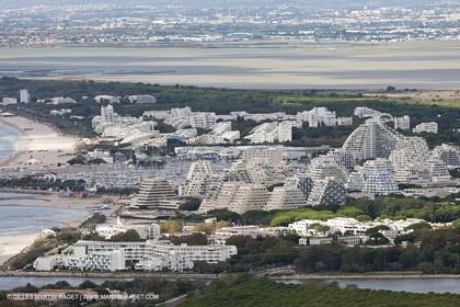 25 09 2010 - photos aériennes du littoral provençal entre l'étang de Berre et la Grande Motte via la Camargue - La Grande Motte