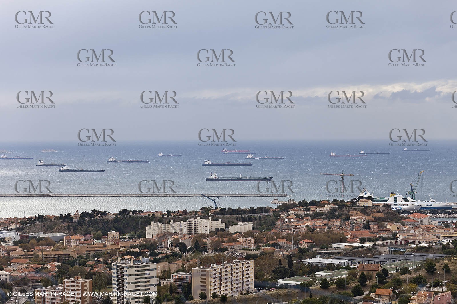 25 10 2010 - Marseille (FRA,13) - Ships at the mooring due to a strike of the harbour staff