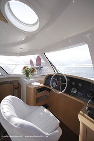 23 07 07 - La Rochelle - Chantier Fountaine Pajot - Highland