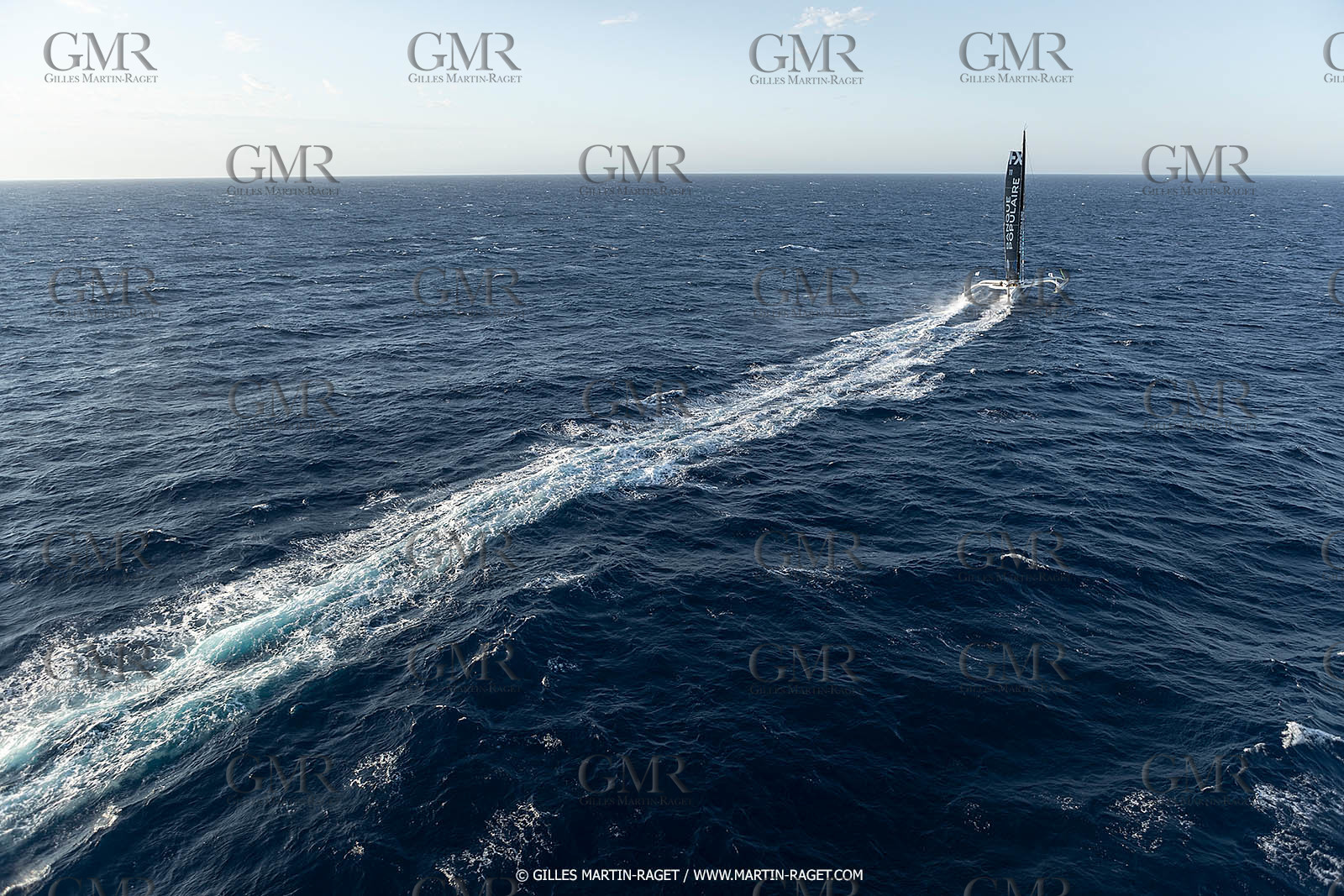 Banque Populaire devant Marseille
