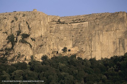 France, Provence, La sainte Baume, Provence verte, collines de Pagnol