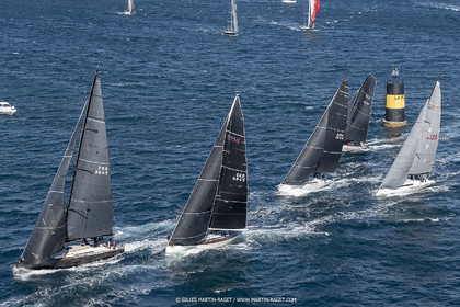 28 09 2022? Saint-Tropez,(FRA,83), Les Voiles de Saint-Tropez 2022 Régate N° 2 poup les modernes, navigation libre pour les grandes goélettes