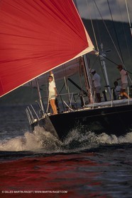 Voile, croisière, personnages, femmes