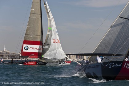 19 11 2010 - Dubai (UAE) - Dubai Louis Vuitton Trophy - Round 2 -  BMW ORACLE Racing Vs Synergy