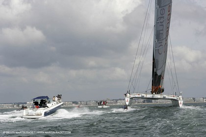 Record Atlantique 2004 - Orange II de retour à la Baule