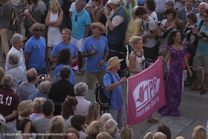 02 10 2014, Saint-Tropez (FRA,83), Voiles de Saint-Tropez 2014, Day 4, défilé des équipages   crew parade