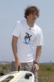 20 04 2010 - Hyères (FRA,83) - SOF 2010 - ZHIK Team - RSXmen - Julien Bontemps