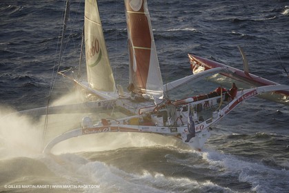 11 10 2008  -Lorient (FRA)  -  Multis Orma - Sodebo (Thomas Coville) - Route du Rhum 2006 training