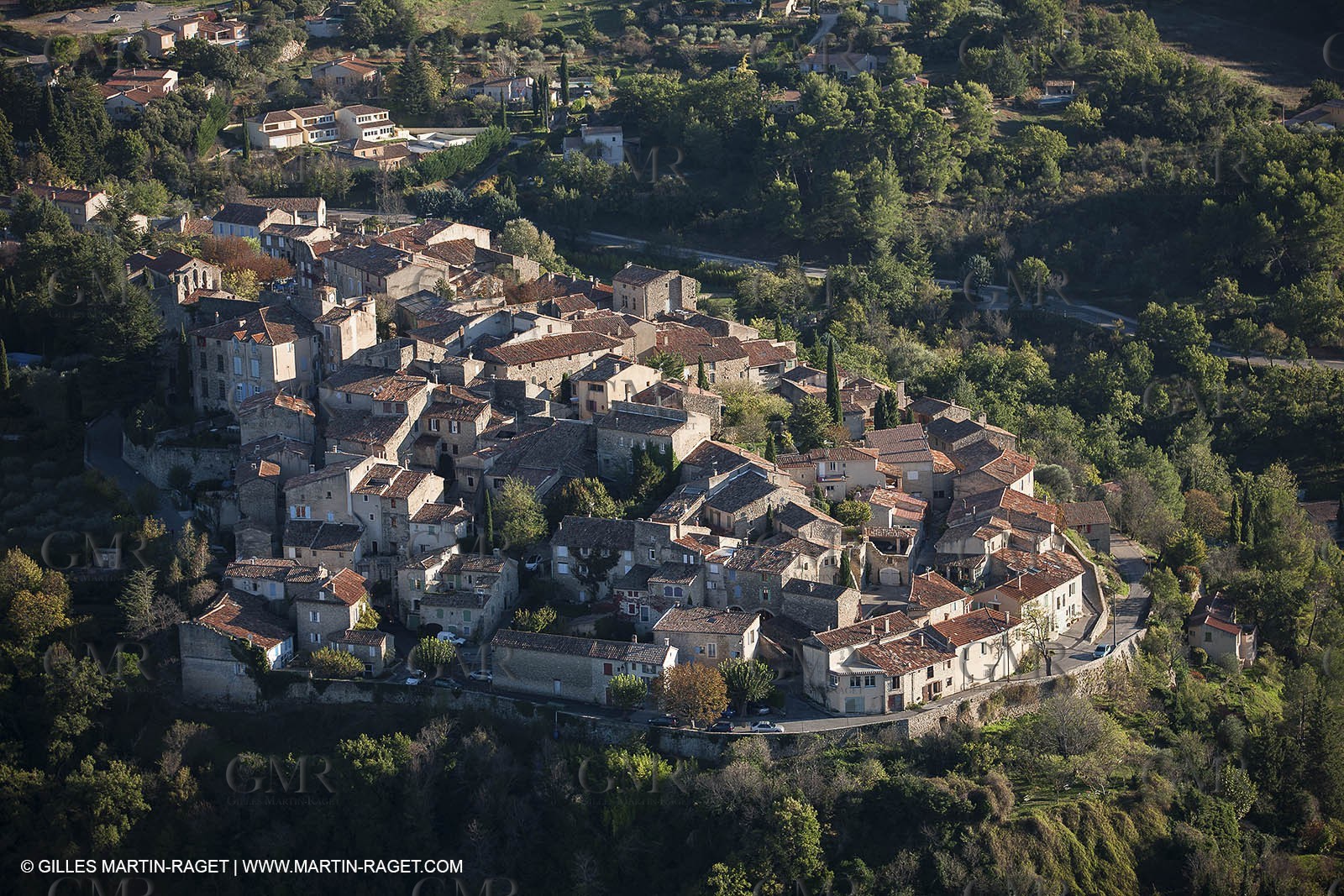 29 10 2012 - Grambois (FRA,84) - Luberon  seen from above