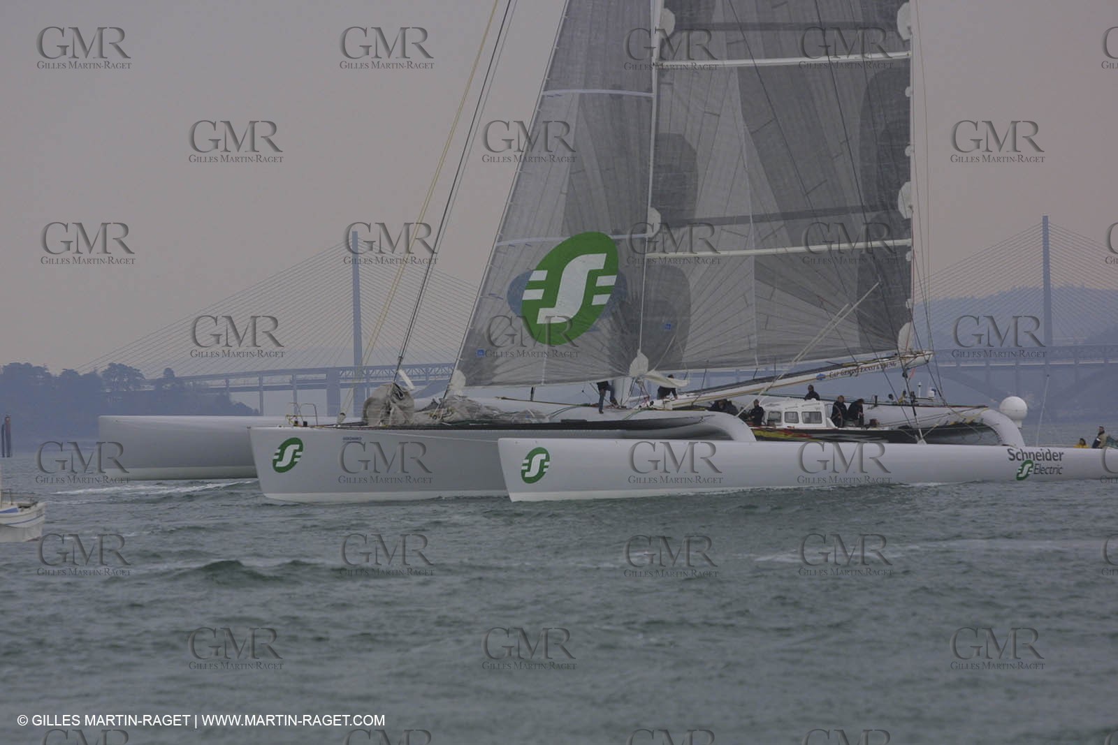 Geronimo - Jules Verne Trophy 2001 start - Brest