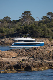 17 05 2017, Porquerolles (FRA,12), Fountaine-Pajot MY 44
