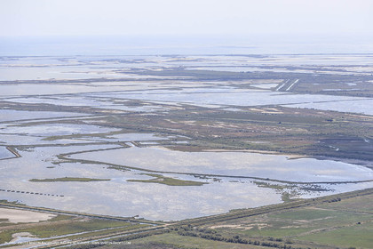 GMR_Gunboat68_3_Heli_4429