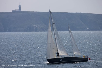 19 05 2010 - Raz de Sein (FRA,29) -  Pen Duick II