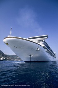 Paquebots, liners, cruise ships