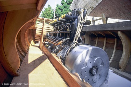 motor boats, claissc runabouts, cefit or Sagitta at Trapani boatyard (Cassis, FRA,13)