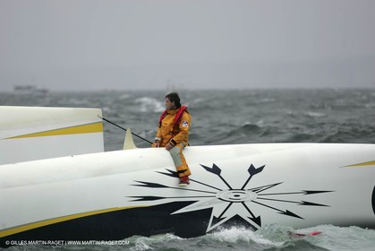 Championnat ORMA des Multicoques 2004 - Grand Prix de Fecamp - Chavirage de Gitana X