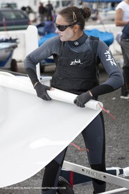 20 04 2010 - Hyères (FRA,83) - SOF 2010 - ZHIK Team - 470 fem -  Ingrid Petitjean - Nadège Douroux