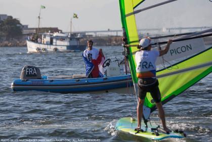 14 08 2016, Rio de Janeiro (BRA), 2016 Olympic Games, Sailing, RSX Women medal race, Charline Picon (FRA), gold medalist