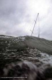 Crusing monohull sailing