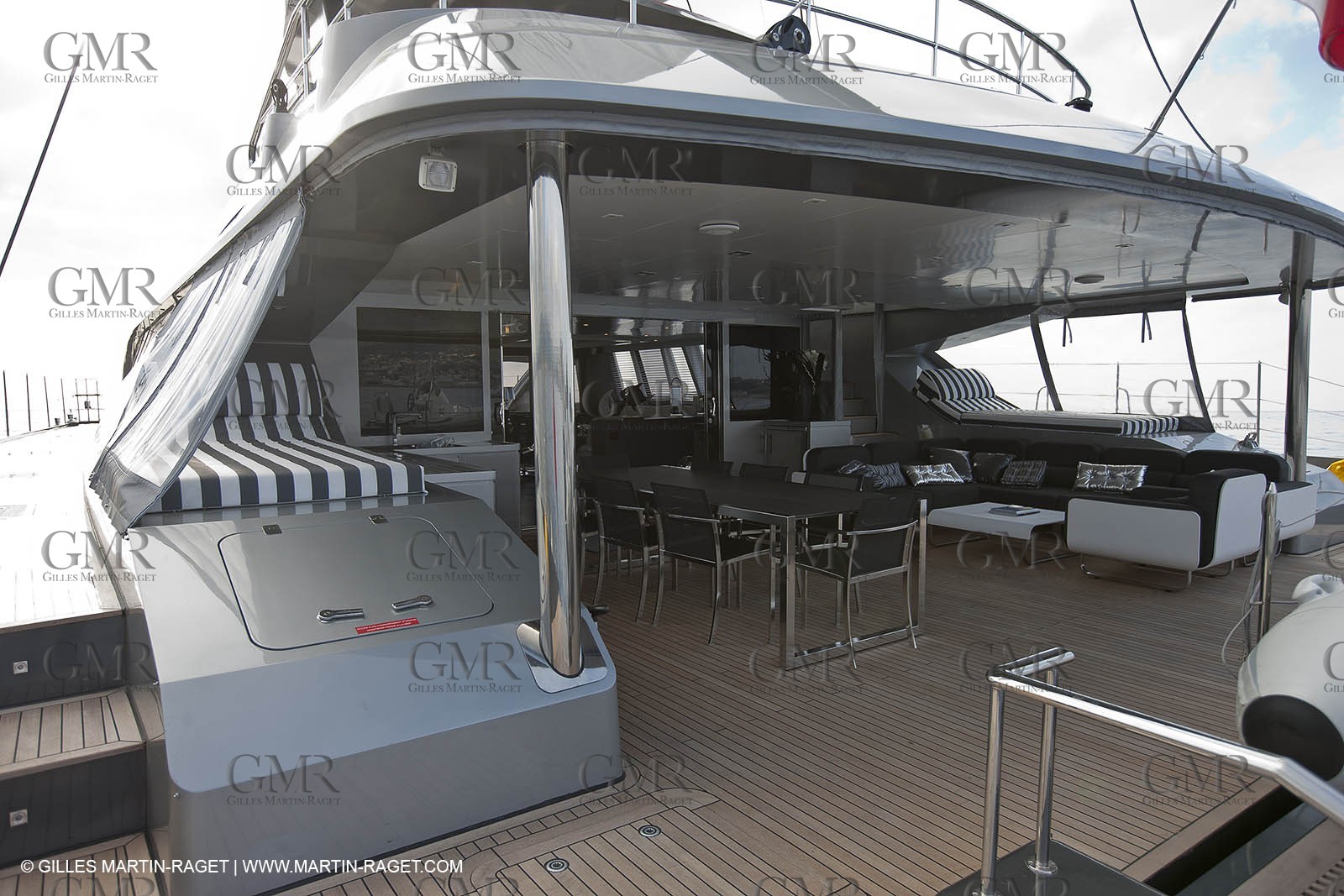 25 02 2011 - La Ciotat (FRA,13) - Super Yachts - Chantier H2X - Cartouche