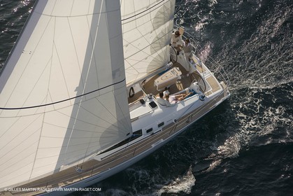 Crusing monohull sailing