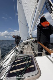 19 05 2010 - Lanveoc Poulmic (FRA,29) - Grand Prix de l'Ecole Navale -  Pen Duick V