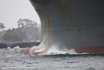 07 10 2008 - San Diego (CA, USA) - America's Cup - BMW ORACLE Racing - 90 ft trimaran sea trials - San Diego session - Day 1