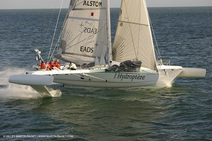 Essais Hydroptère, printemps 2005, Baie de Quiberon