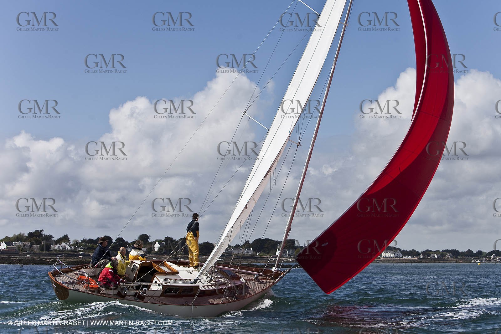 01-05-10 - Le Bono (FRA,56) - Regate Classique -Acteia II - Maica