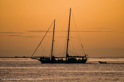 sailing, cruising, monohull at the mooring