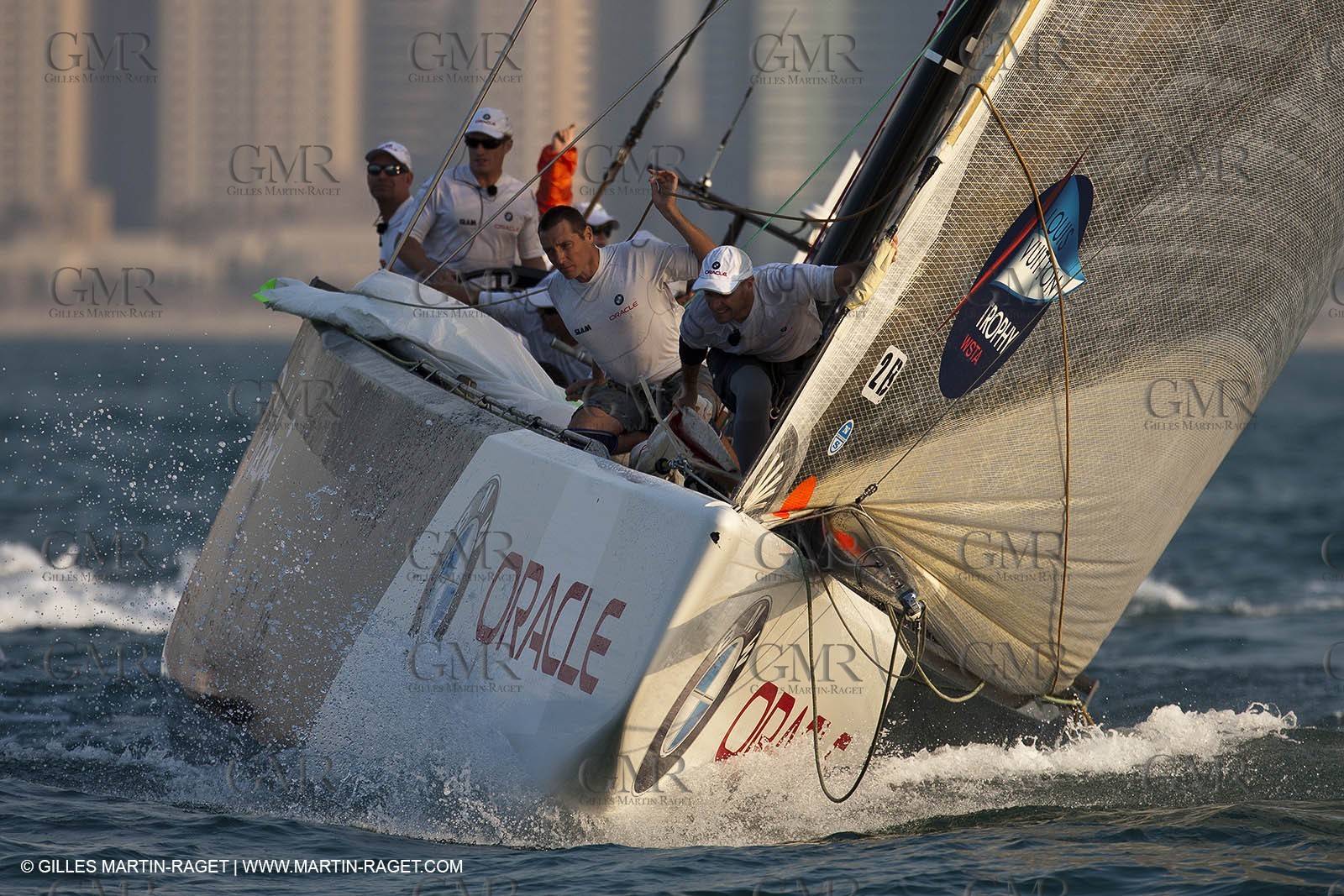 22 11 2010 - Dubai (UAE) - Dubai Louis Vuitton Trophy -  Round 2 - BMW ORACLE Racing Vs Emirates Team New Zealand