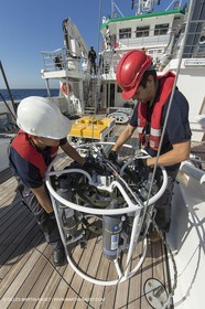 11 09 2014 - la Ciotat (FRA,13) - onboar Al Azzizi, oceanographic research ship buit by H2X boat yard, measure devices manipuation