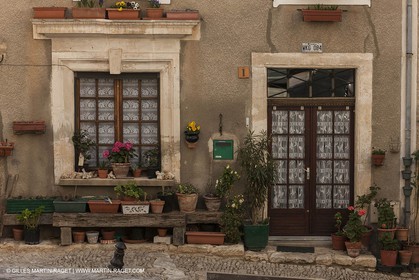 30 mars 2012 - Saint Saturnin les Apt (FRA, 84) - Cerisiers en fleurs