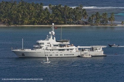 01 02 2008 - San Blas Archipelago (Panama) - Motor Yacht Senses