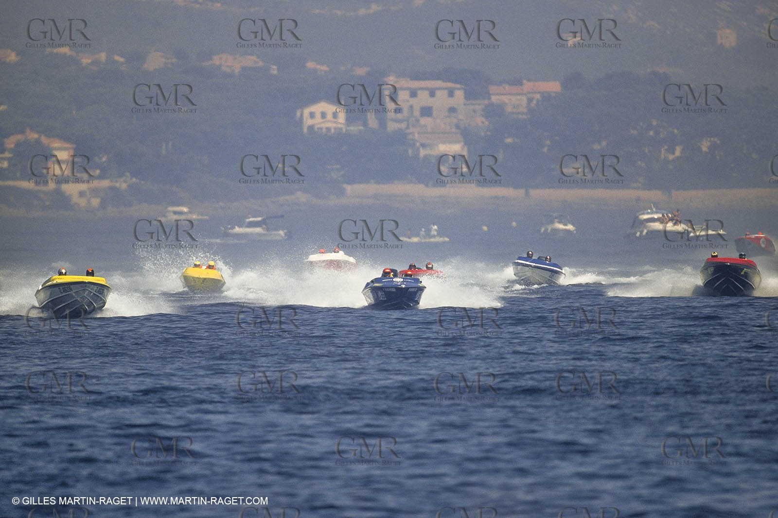 Powerboating, offshore racing
