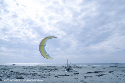 Watersports, Kite surfing