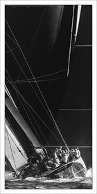 Produit : Tirage photo réalisé par nos soins sur imprimante jet d'encre professionnelle Epson à partir de 8 encres ultrachrome inaltérables (label Digigraphie).Choix des formats :. 50 x 100 cm. 100 x 200 cmChoix des papiers :. Papier standard brillant 250 gr., filet noir, marge blanche, tirage non signé. Papier haut de gamme satiné 290 gr. filet noir, marge blanche, tirage vérifié et signé par l'auteur.. Tirage d’art (Digigraphie) signé, numéroté, tamponné, enregistré sur demande. Autres supports (canvas, acrylique, dibond) sur demandeConditionnement : tube cylindrique renforcé.Options pour l'expédition :. Colissimo + dépôt boîte aux lettres (France uniquement). Colissimo avec signature à réception. Transporteur express (2 jours ouvrés) avec signature à réceptionCliquez sur caddie pour sélectionner votre formule et démarrer la procédure de commande en ligne