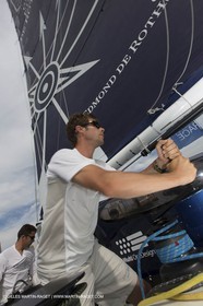 05 07 2012 - New York (USA) - Ocean Krys Race - Speed runs in fornt of NY city