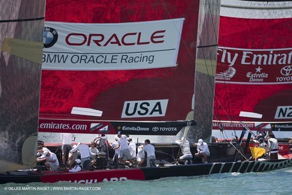 23 01 2009 - Auckland (NZL) - Louis Vuitton Pacific Series - BMW ORACLE Racing - Tuning up onboard Emirates Team New Zealand yacht