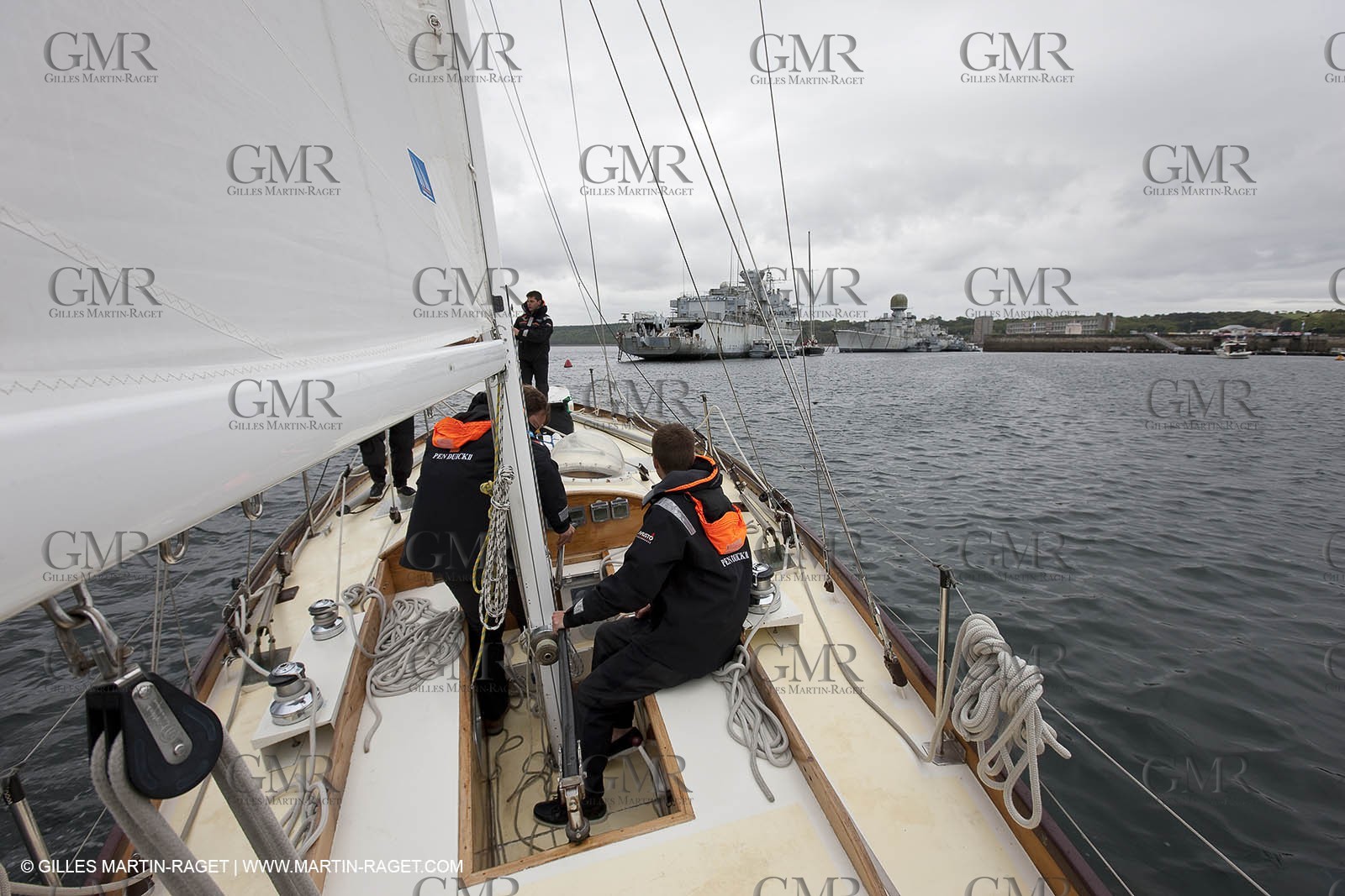 19 05 2010 -  Lanveoc Poulmic (FRA,29) - French Navy School Grand Prix - Pen Duick II