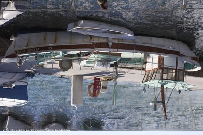 04 02 2013 - Marseille (FRA,13) - Vieux Port (historical port) refit - Works on the shadow maker