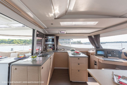 12 09 2016, Cannes (FRA,06), Chantier Fountaine-Pajot, Helia 44